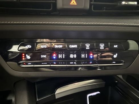 Used 2021 Buick Envision Preferred image 19