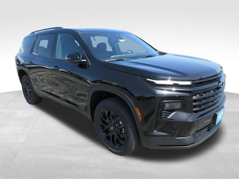 New 2026 Chevrolet Traverse LT w/ Midnight/Sport Edition FWD image 8
