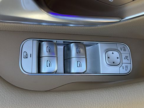 Certified 2025 Mercedes-Benz GLS 450 4MATIC image 15