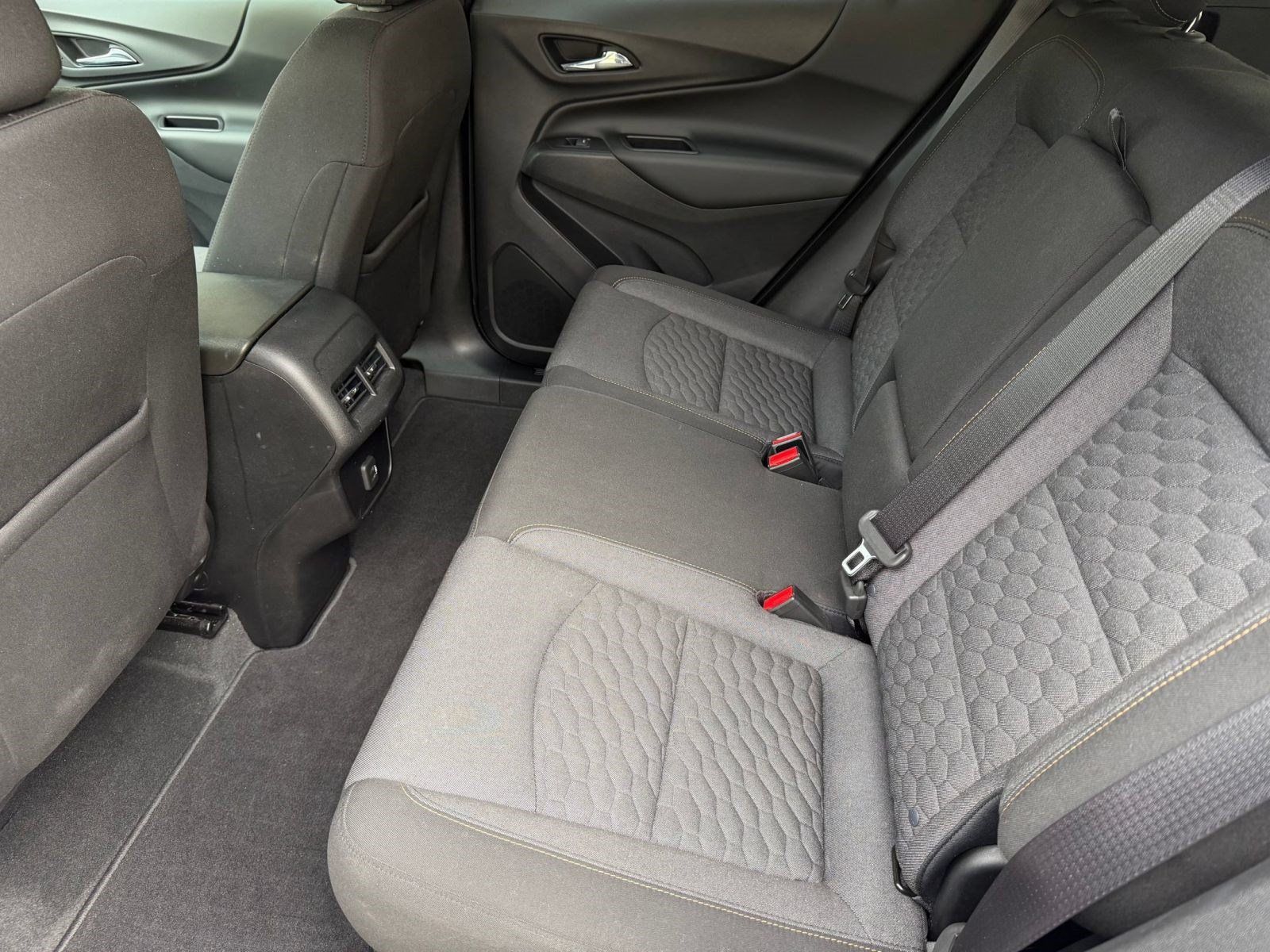 Used 2019 Chevrolet Equinox LT FWD image 28