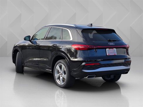 New 2025 Audi Q5 Premium Plus image 4