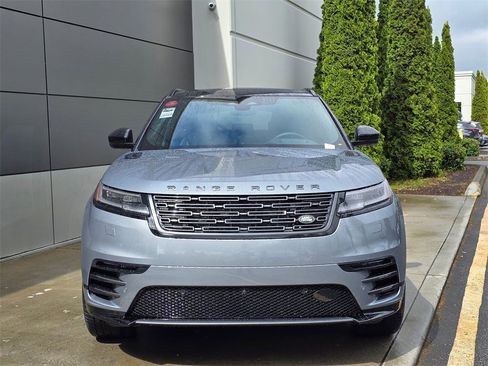New 2026 Land Rover Range Rover Velar Dynamic SE image 3