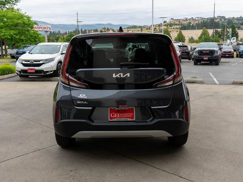 New 2025 Kia Soul LX image 6