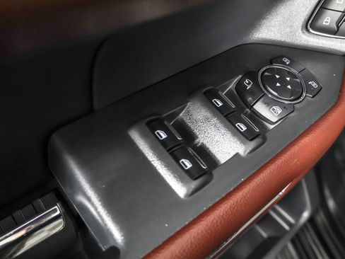 Used 2023 Ford Expedition Limited image 35