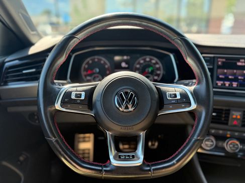 Used 2019 Volkswagen Jetta GLI FWD image 20