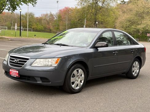 Used 2010 Hyundai Sonata GLS FWD image 1