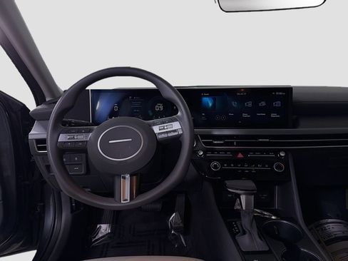 Used 2025 Hyundai Sonata SE image 24