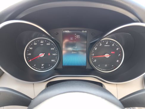 Used 2019 Mercedes-Benz C 300 4MATIC Sedan image 30