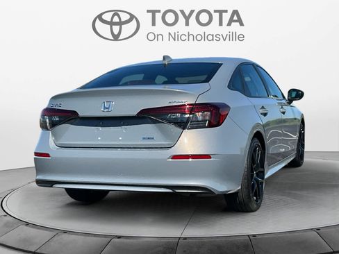 Used 2025 Honda Civic Sport Touring image 6