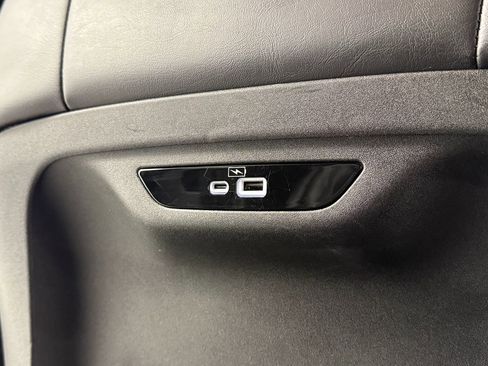 Used 2023 Chrysler Pacifica Touring-L w/ S Appearance Package FWD image 29