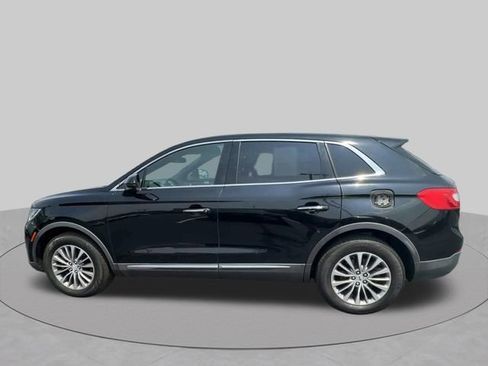 Used 2018 Lincoln MKX Select w/ Select Plus Package AWD/4WD image 5