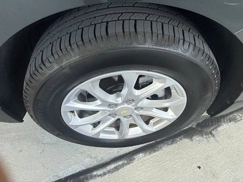 Used 2019 Chevrolet Equinox LT FWD image 25
