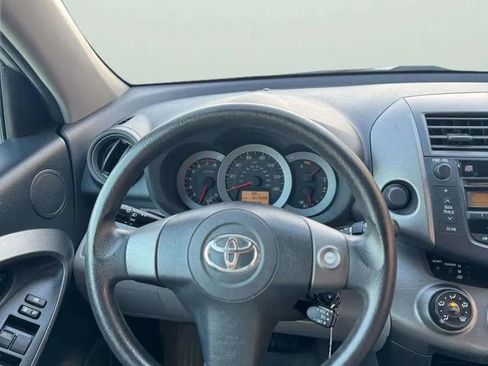 Used 2011 Toyota RAV4 2WD w/ Base L4 Extra Value Pkg image 22