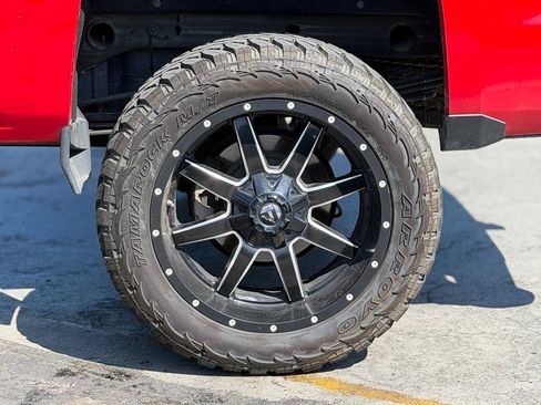 Used 2018 Chevrolet Silverado 1500 LTZ Z71 AWD/4WD image 3