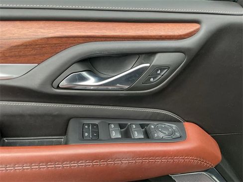 Used 2023 GMC Yukon Denali Ultimate image 23