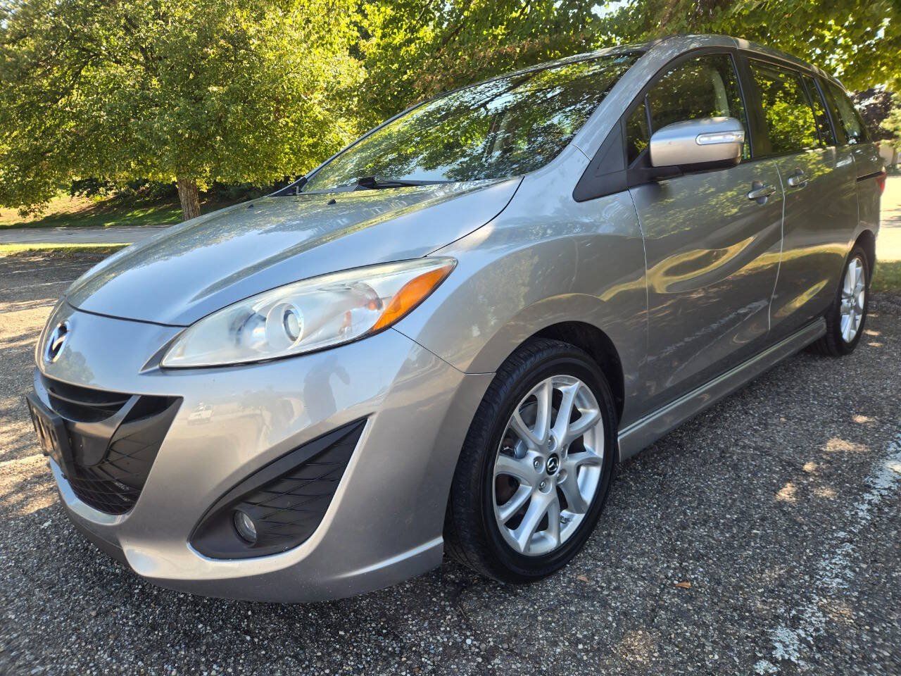 Used 2014 MAZDA MAZDA5 Grand Touring FWD image 2