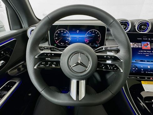 New 2026 Mercedes-Benz GLC 300 4MATIC image 11