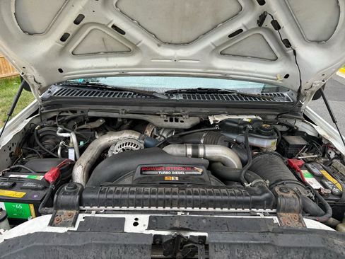 Used 2005 Ford F250 XLT AWD/4WD image 5