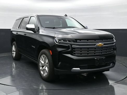 Used 2023 Chevrolet Tahoe Premier w/ Premium Package 2 AWD/4WD image 4