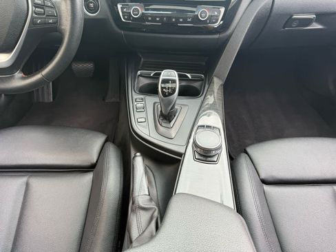 Used 2017 BMW 330i xDrive Sedan AWD/4WD image 10