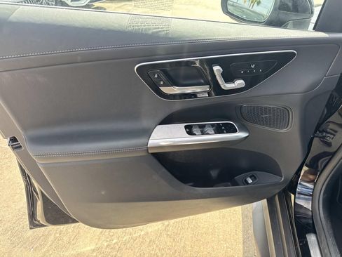 Used 2026 Mercedes-Benz GLC 300 4MATIC image 19