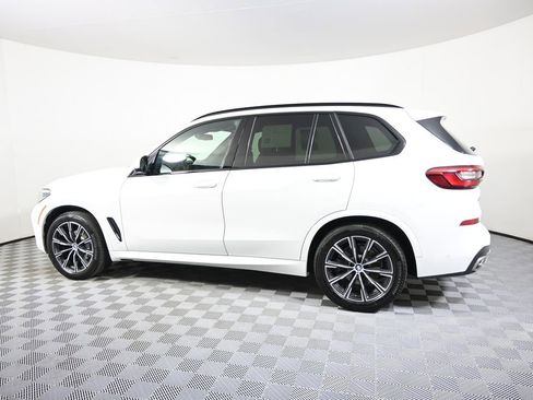 Used 2020 BMW X5 xDrive40i w/ M Sport Package AWD/4WD image 3