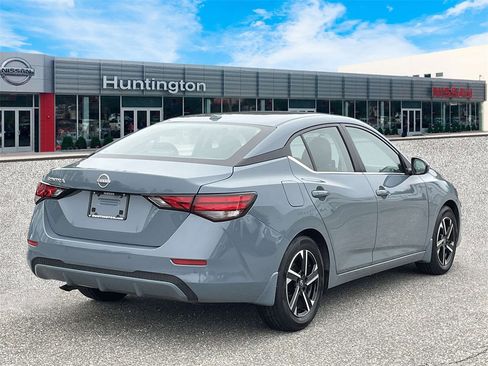 Certified 2025 Nissan Sentra SV image 6