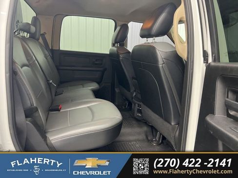 Used 2020 RAM 3500 Tradesman w/ Chrome Appearance Group image 13