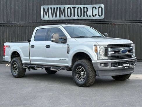 Used 2019 Ford F250 XLT w/ XLT Value Package AWD/4WD image 1