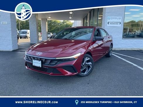 Used 2025 Hyundai Elantra Sport FWD image 1