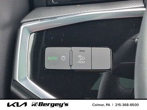 Used 2025 Audi Q3 2.0T Premium w/ Convenience Package AWD/4WD image 25