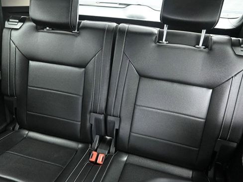 Used 2021 Volkswagen Atlas SE w/ Towing Package image 28