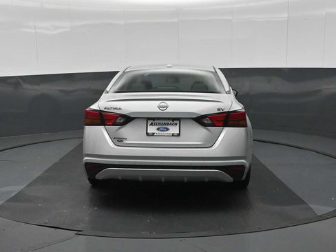 Used 2023 Nissan Altima 2.5 SV FWD image 8