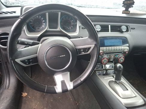 Used 2011 Chevrolet Camaro LT image 12