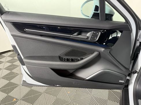 New 2026 Porsche Panamera 4 image 25