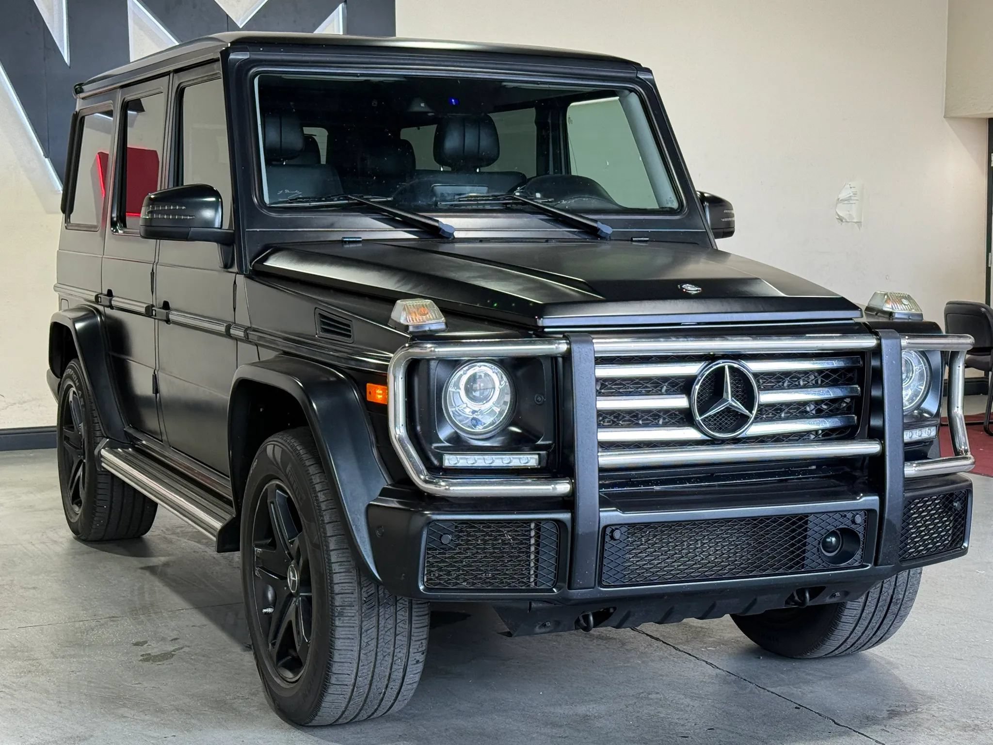 Used 2017 Mercedes-Benz G 550 image 3