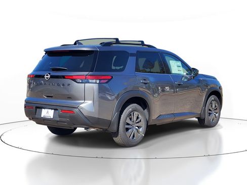 New 2025 Nissan Pathfinder SV image 3