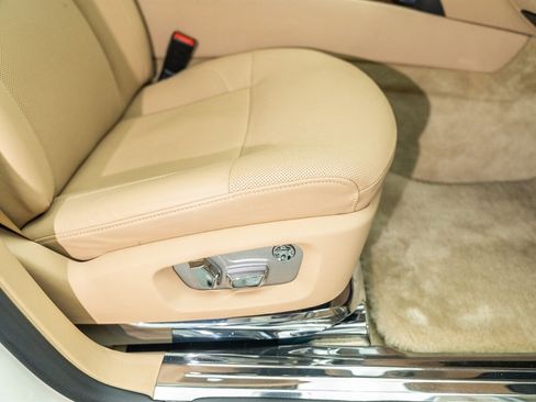 Used 2013 Rolls-Royce Ghost image 51