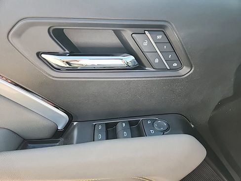 Certified 2024 Chevrolet Colorado ZR2 w/ ZR2 Convenience Package III AWD/4WD image 41