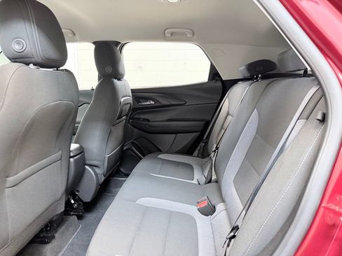 Used 2023 Chevrolet TrailBlazer LT FWD image 19