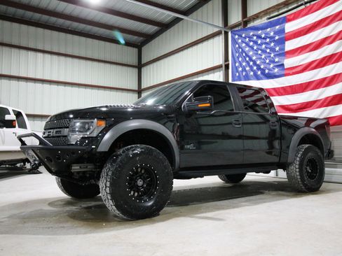Used 2014 Ford F150 Raptor w/ Equipment Group 801A Luxury image 1