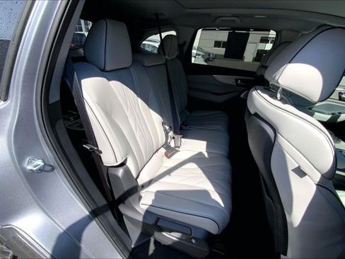 Certified 2025 Acura MDX SH-AWD w/ Advance Package image 27