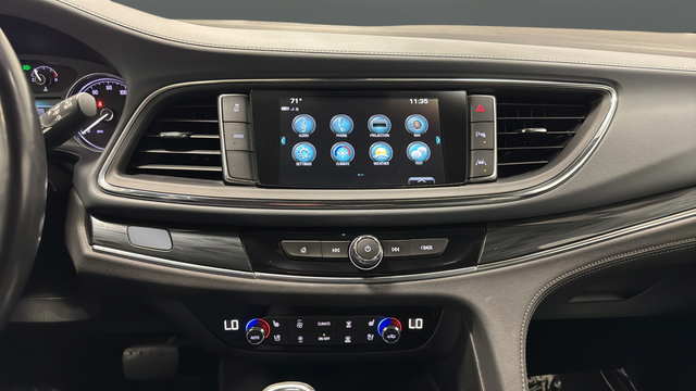Used 2018 Buick Enclave Premium w/ LPO, Hit The Road Package AWD/4WD image 12