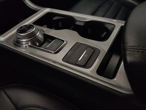 Used 2023 Ford Edge SEL image 26