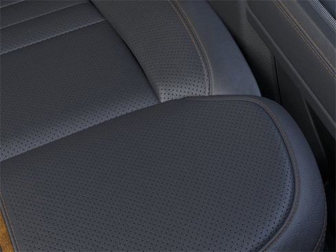 New 2024 Ford F350 Platinum w/ Tremor Off-Road Package image 16