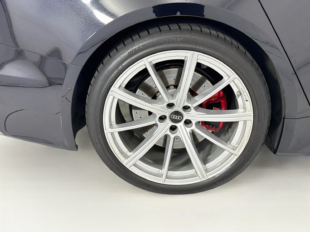 Used 2024 Audi RS 6 performance AWD/4WD image 32