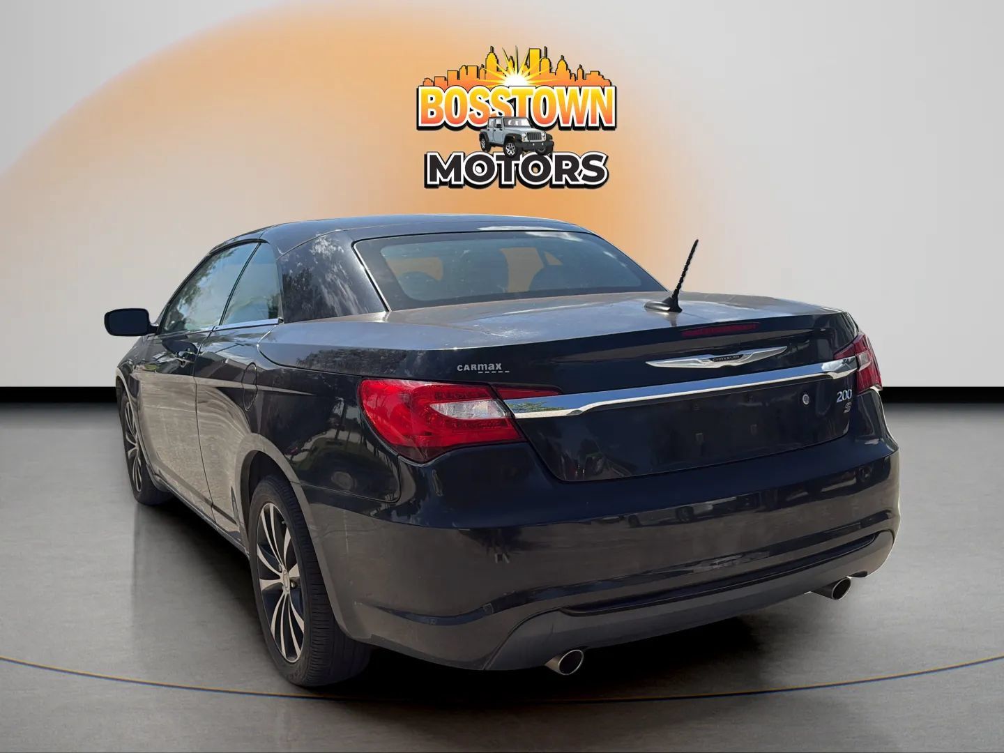 Used 2013 Chrysler 200 S FWD image 5