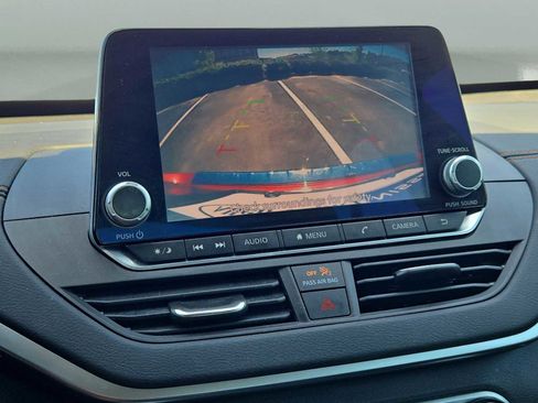 Used 2021 Nissan Altima 2.5 SR image 25