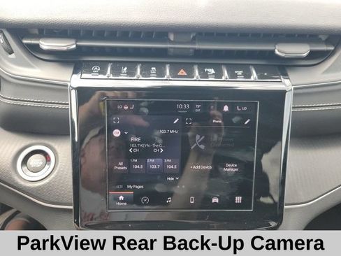 Used 2023 Jeep Grand Cherokee Laredo w/ Luxury Tech Group I AWD/4WD image 8