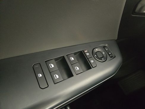 Used 2025 Kia K4 FWD image 29